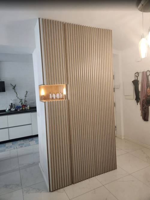 armario invisible con listones de creado por Oliver's Closet